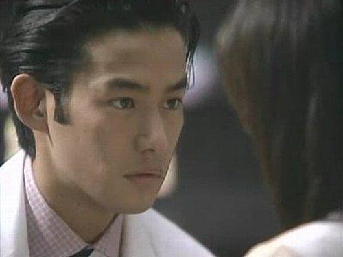 日本男人最想拥有的脸！性感神颜秒杀鲜肉，冻龄大帅哥竟单身