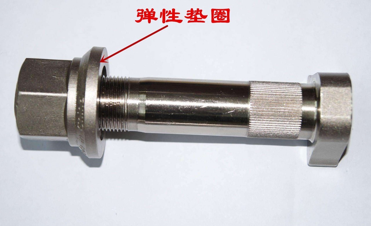 汽车四颗螺丝怎么就能固定轮胎,汽车轮胎的螺丝是怎么打开的