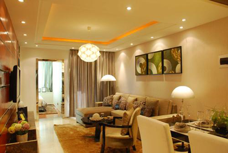 富贵华丽色，我想你应该猜出来了，没错，就是金色