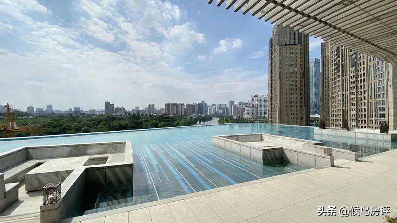 1000万可以买到什么豪车,1000万可以买到怎样的别墅