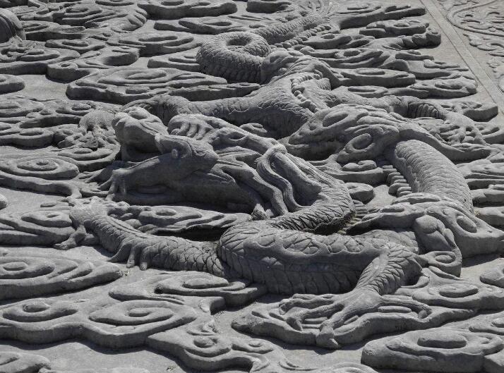 揭秘：被乾隆雕刻成御道的200吨的石头，是怎样运到紫禁城的？