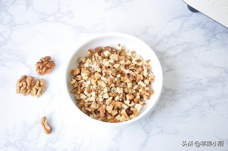 用面包机做早餐美食视频,用面包机做松软吐司