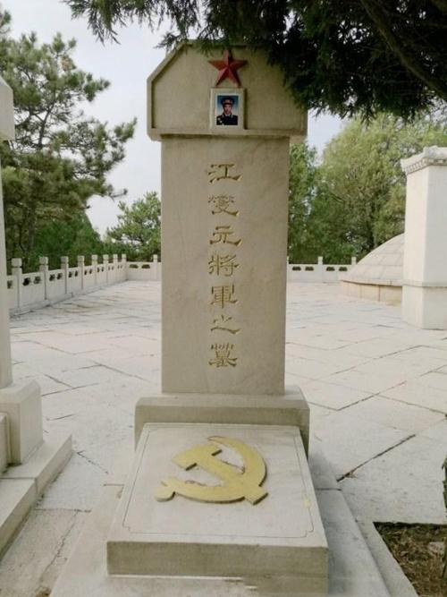 这位江姓少将成就大：手下出了一位上将，两位军区司令员