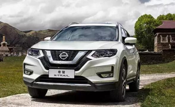 静态体验新款奇骏外观更加科技,全新日产奇骏外观和内饰