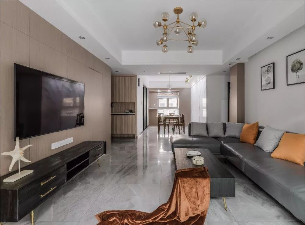 客厅大面积地砖深灰色铺贴效果图,客厅地砖简约铺贴图