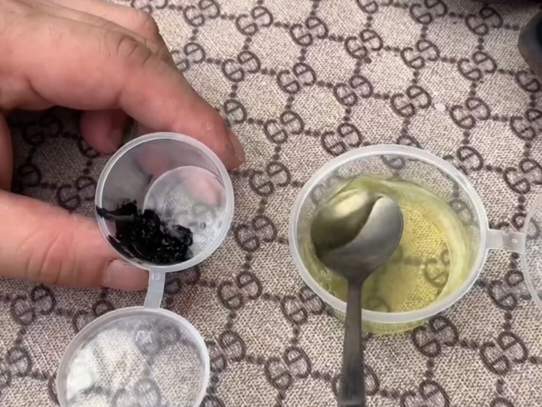 真皮衣磨损掉漆怎么修补,真皮衣皱了怎么搞平整