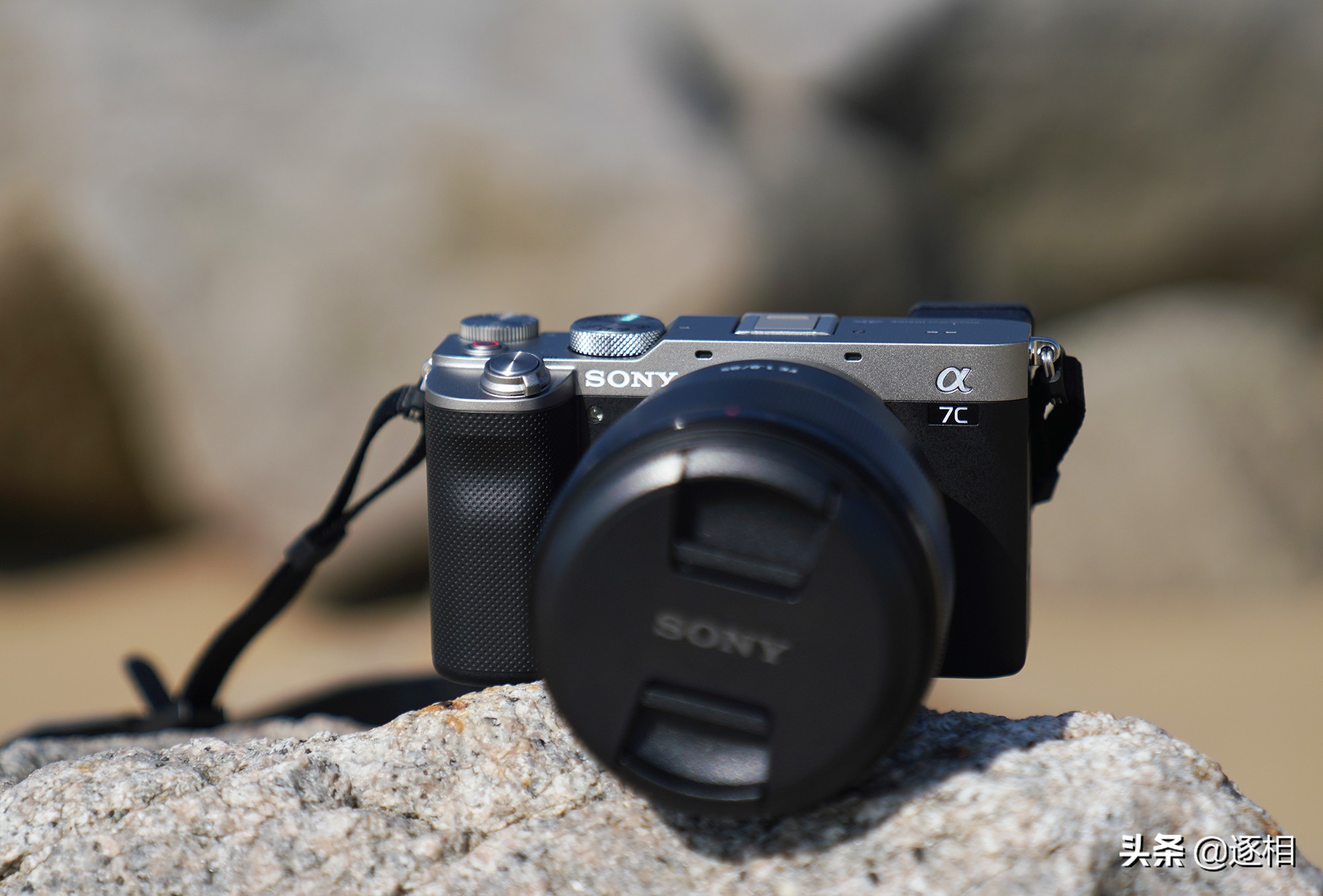 2024年索尼a7c一代还值得入手吗,索尼a7c搭配适马28-70怎么样