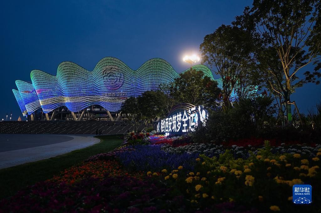 总书记关心的全运会赛场外，如何让全国人民都动起来？｜文化纵横