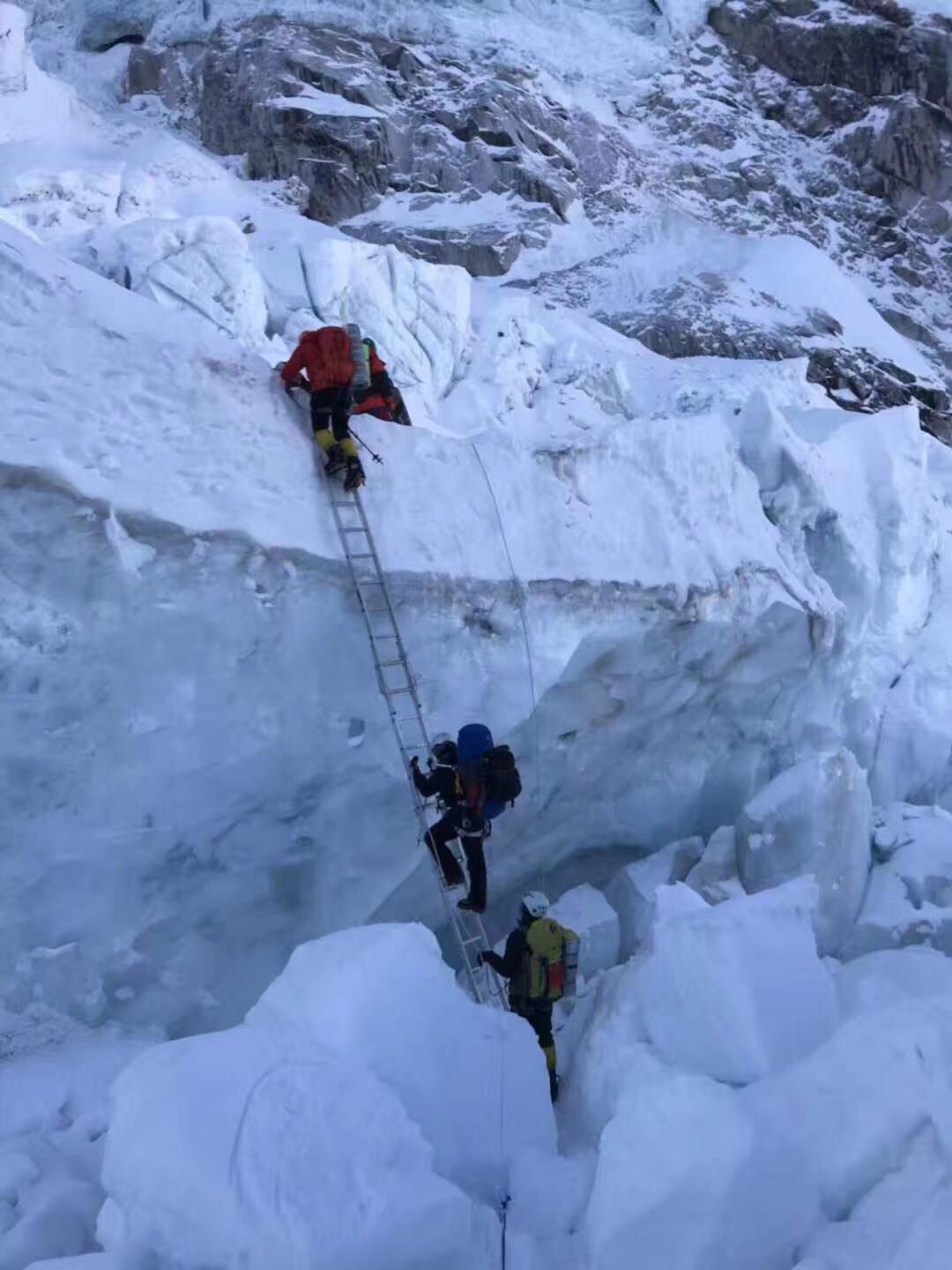 登顶珠峰第一人,山西登顶珠峰第一人
