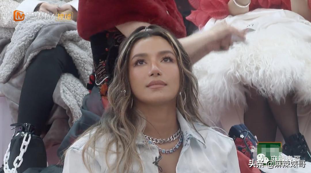 迷惑，《浪姐2》这是在干嘛？？？确定不是农村婚宴演出？