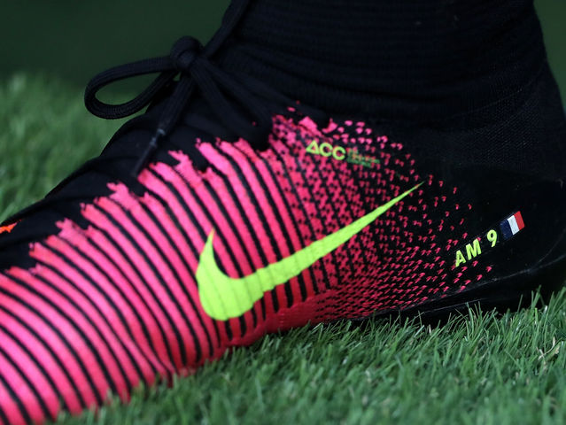 看鞋识人足球,看鞋识人跑步