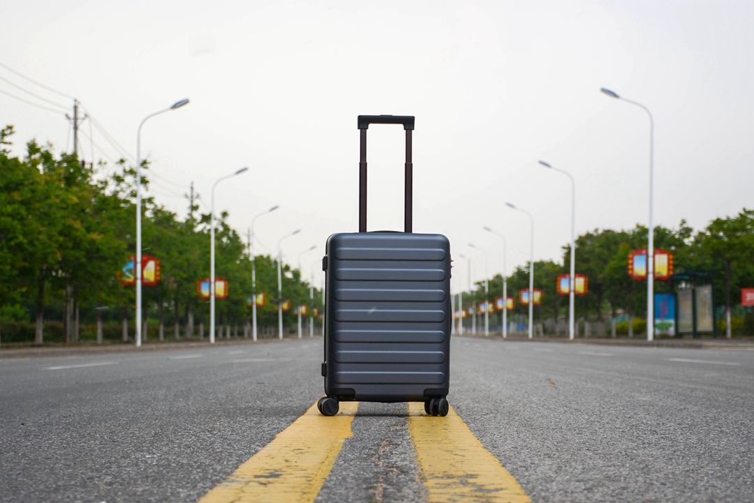 外观时尚、做工精细、体验良好，90分“七道杠”旅行箱意料之中