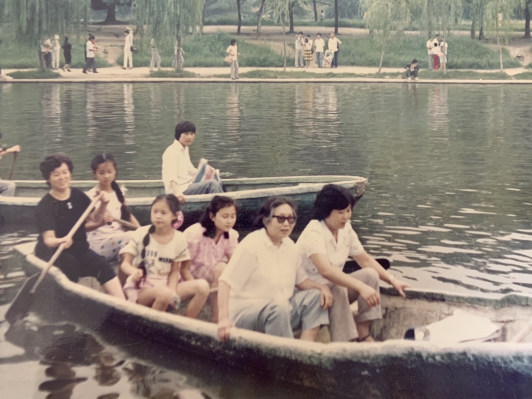 最美的西安兴庆公园,西安兴庆公园一道美丽的风景线