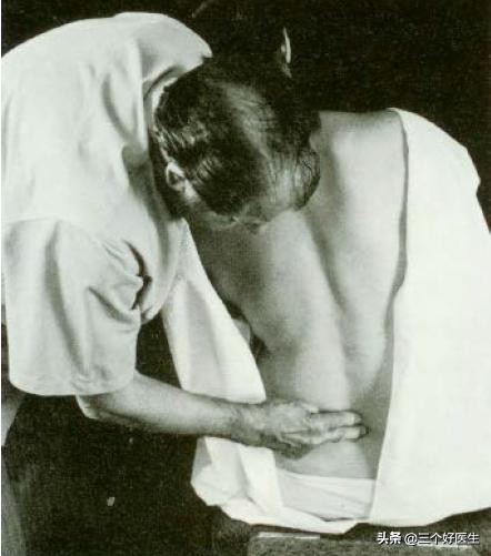 脊椎错位现场如何处理,脊椎错位矫正方法图解