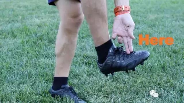 足球颠球多久可以颠倒10个,颠球的几个要素