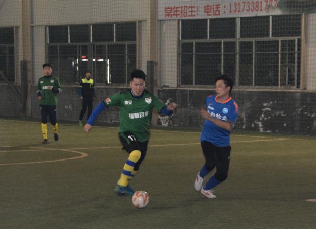 *安泰**五超联赛,*安泰**足教3连胜强势领跑,华伟2胜1平排名第二