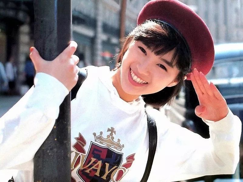 曾经的全民偶像为什么退出,曾经的网红大佬被封杀后现状如何