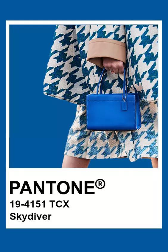 pantone发布的2021流行色黄,pantone2023春夏流行色