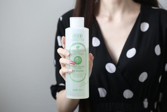 湿敷水推荐丝瓜水,千纤草丝瓜水做水膜