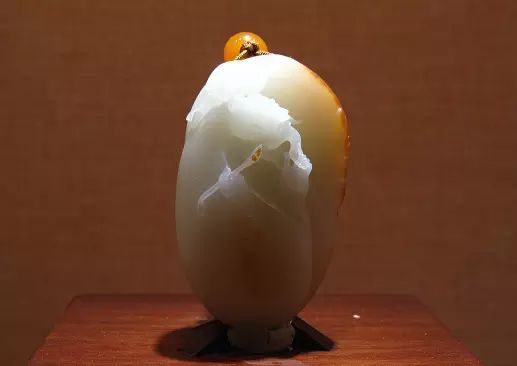 和田玉知识什么是水线,你知道和田玉的油性是怎么来的吗