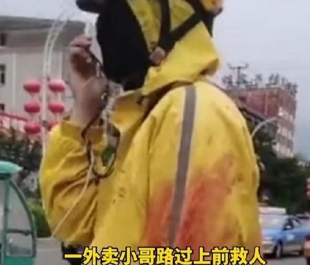 鸡块掉地捡起继续炸,鸡块掉地上