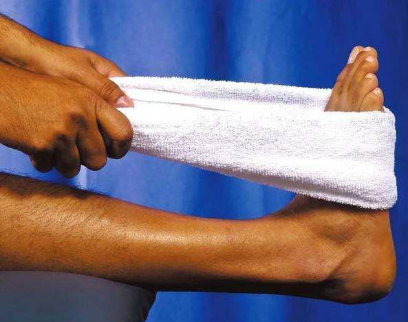 并拢腿蹲不下去,膝盖痛蹲不下去