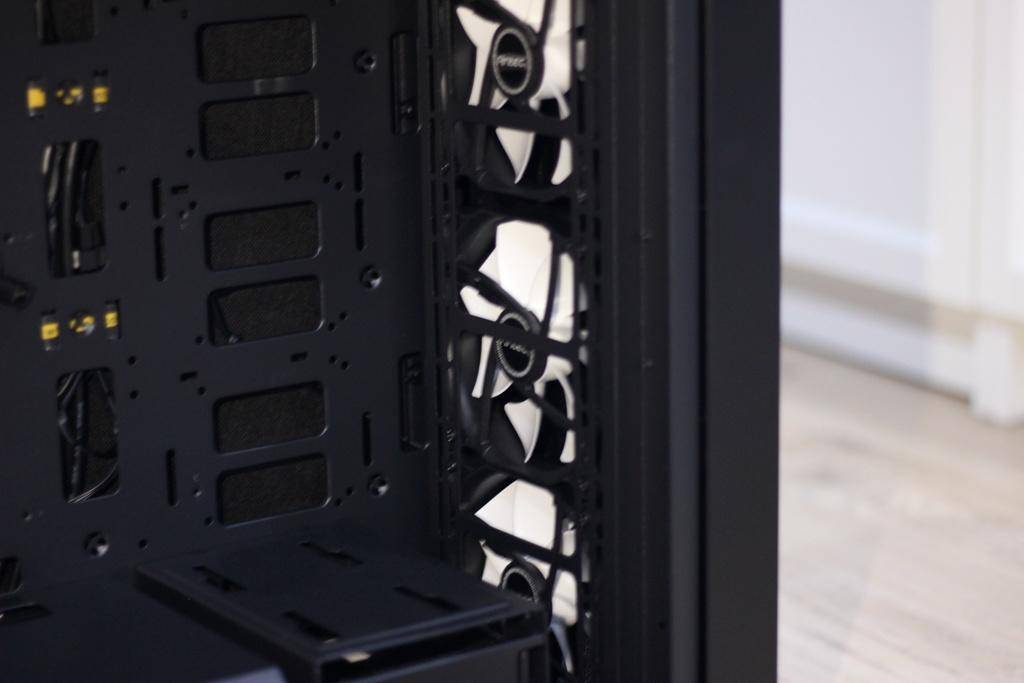 安钛克p101机箱价格,兵马未动粮草先行原版