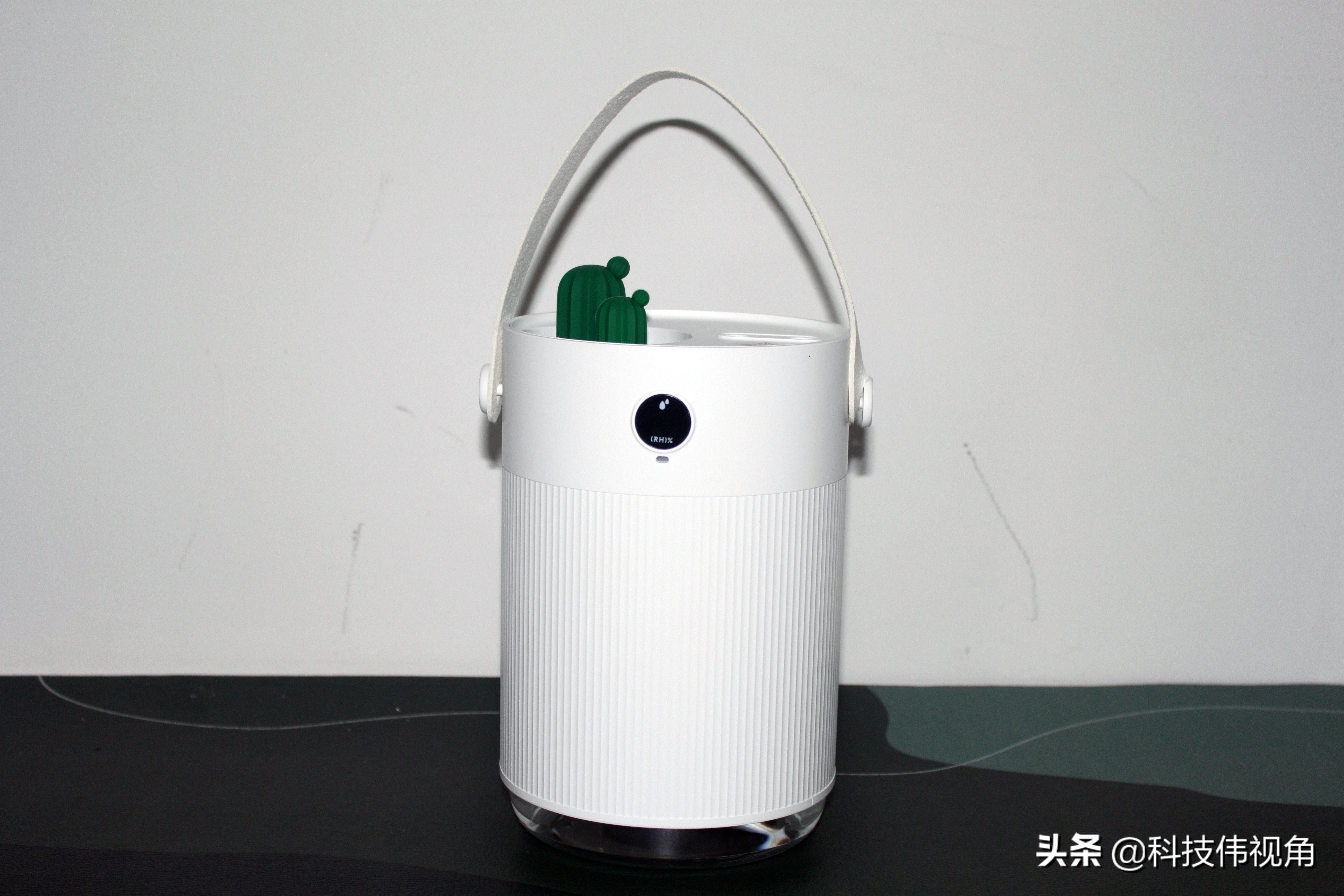 室内干燥增加湿度用加湿器,为什么开着加湿器室内湿度不增加