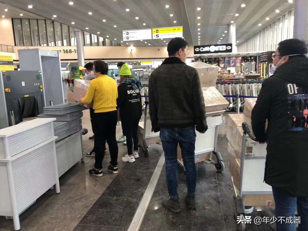 大批医疗物资运往欧洲,2吨医疗物资从俄罗斯送回杭州