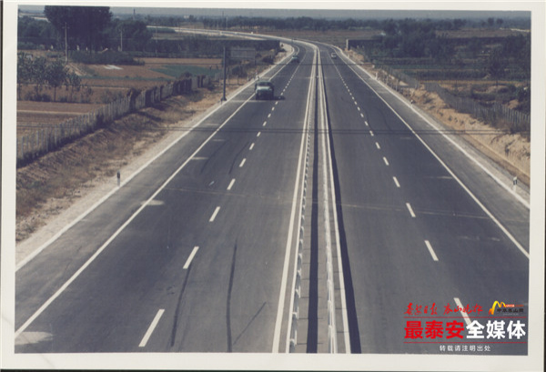 一条条公路,一条条公路纵横交错