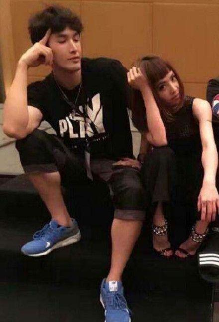 萧亚轩蔡依林唱功,蔡依林和萧亚轩谁更有女王范