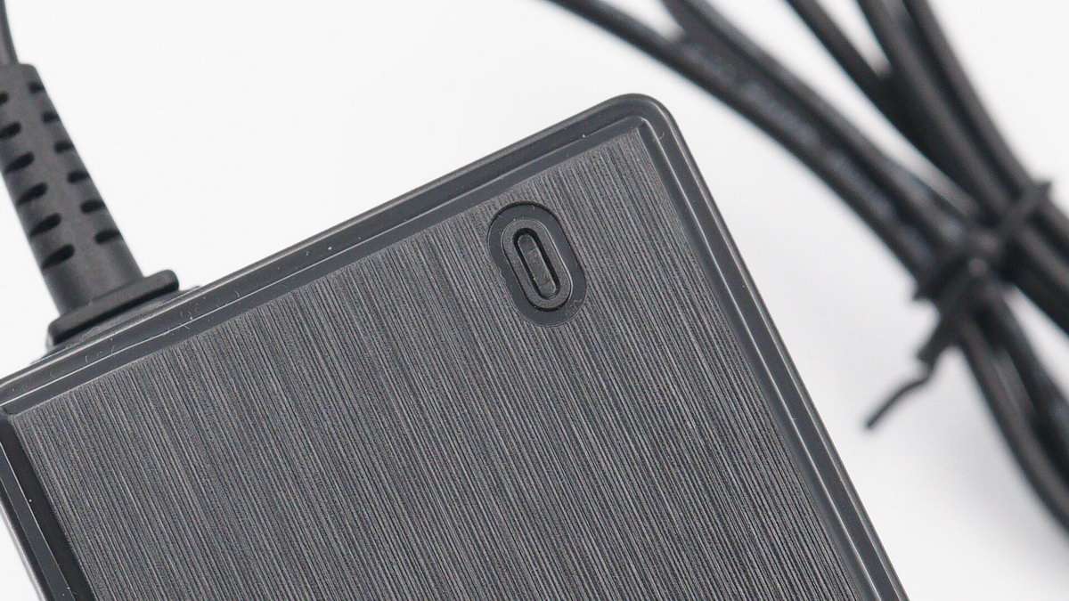 公牛便携式电源拆解,公牛1800w户外电源拆解