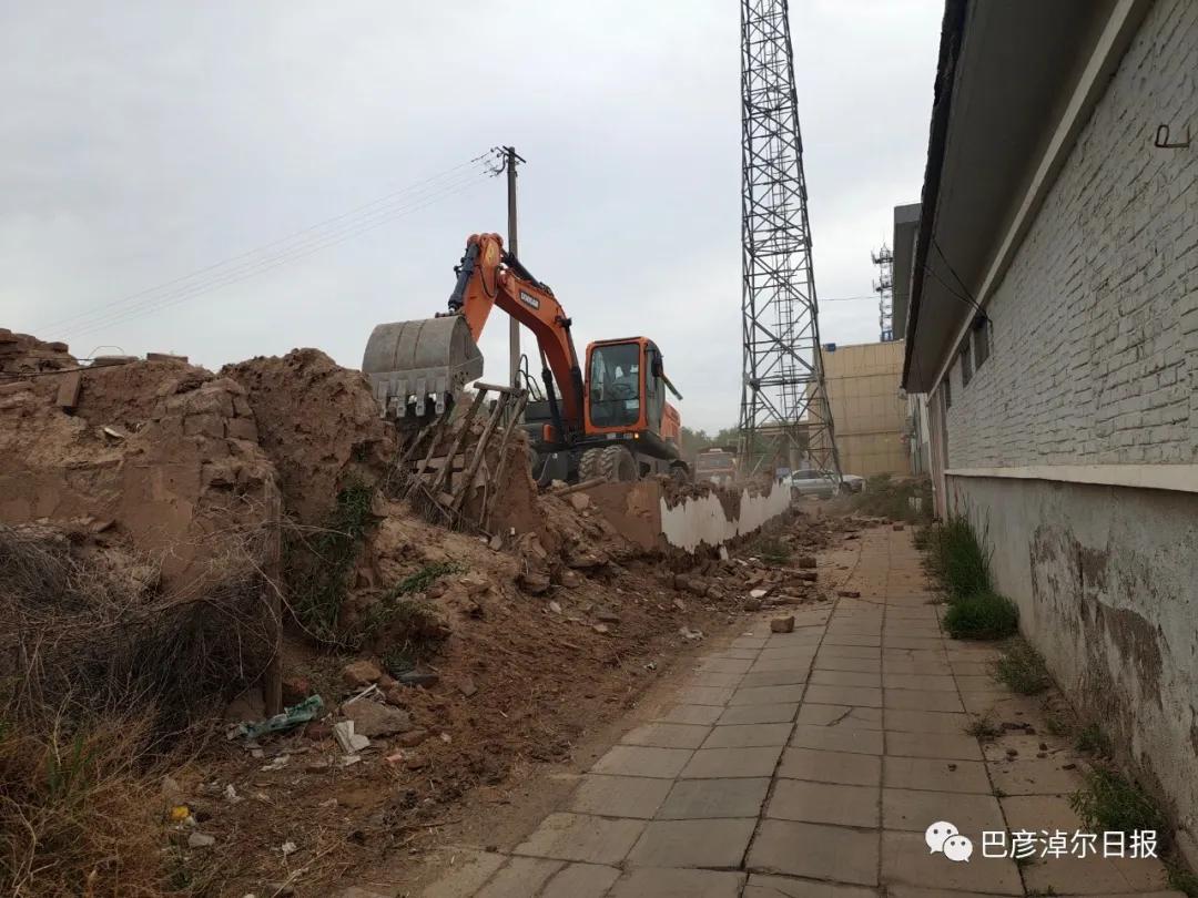 包银高铁五原段,包银高铁五原站的位置