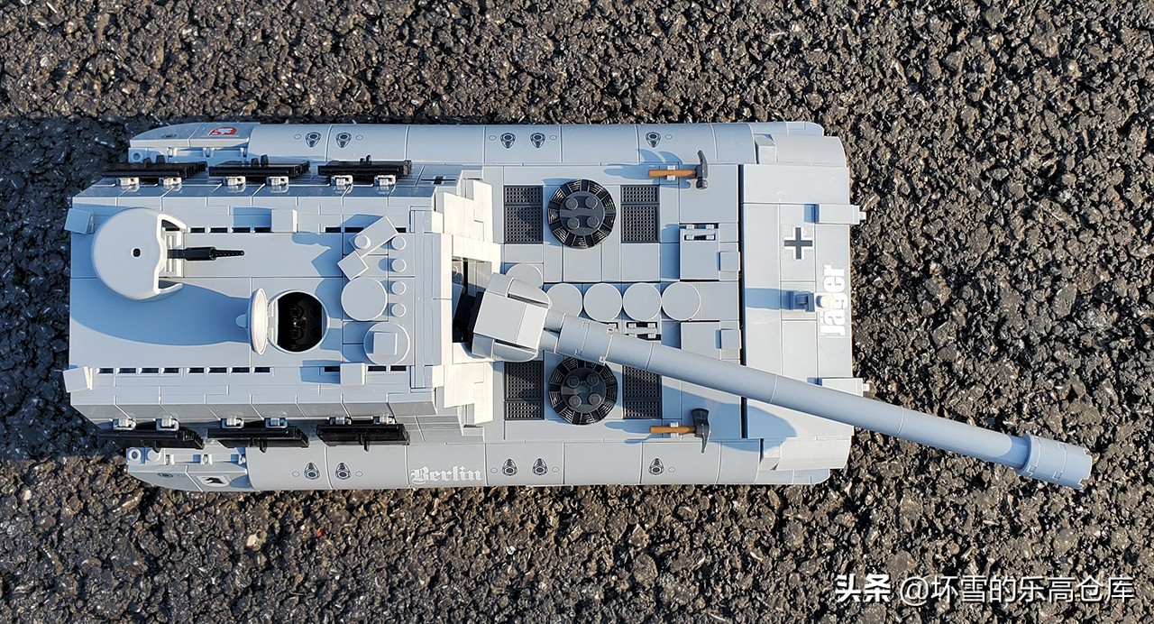 cobi积木虎式坦克拼装视频,cobi积木雪地豹式坦克