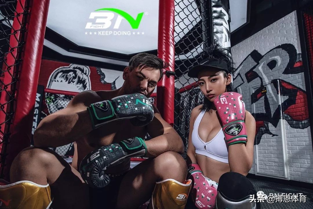 跳绳拳击步法教学视频,阿里拳击步法慢动作教学