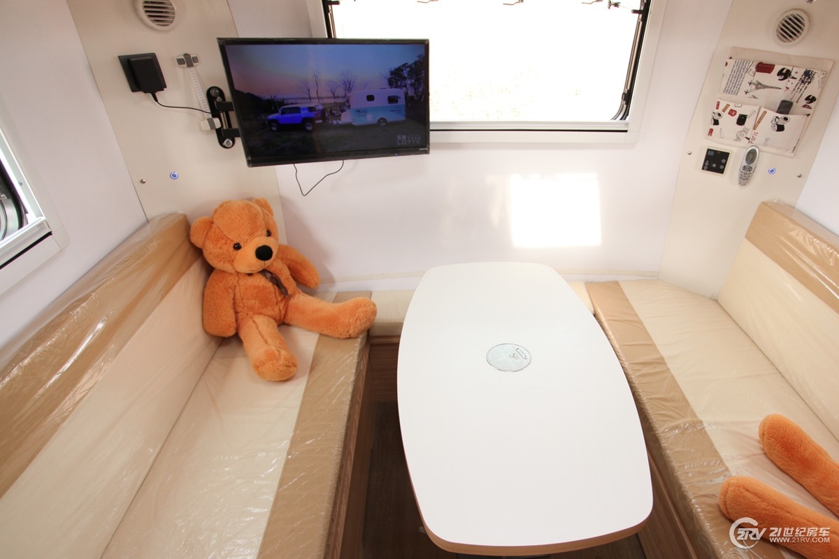 房车价格5-10万元拖挂式房车,房车价格5-10万元7米拖挂房车