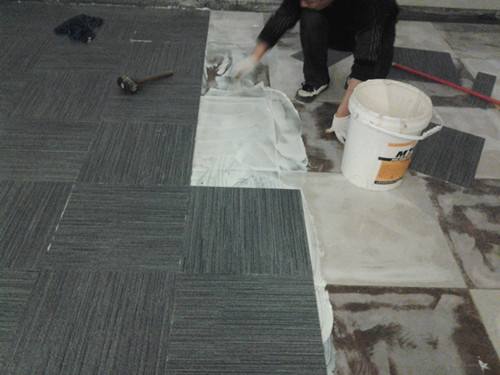 地毯施工有哪些铺设方法,地毯施工注意事项