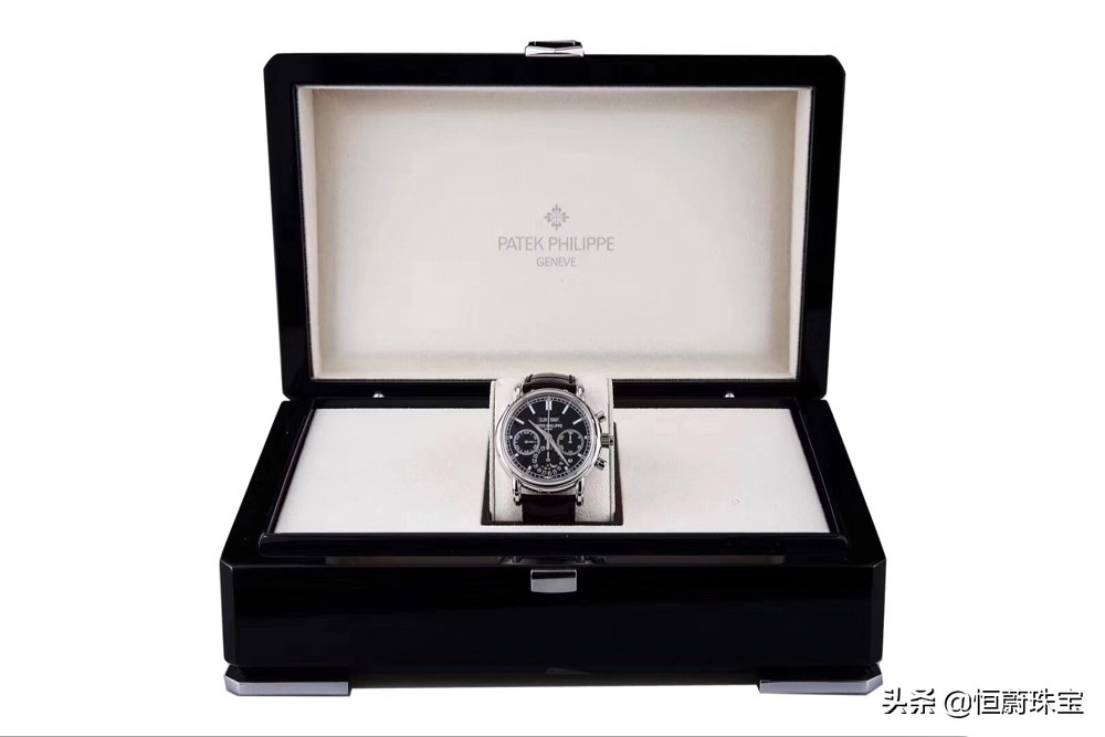 《精英律师》罗槟靳东戴的这款手表高达224万，百达翡丽多达4枚？