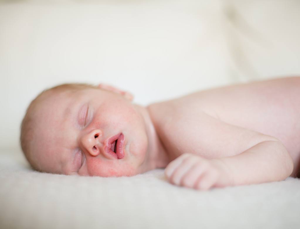 宝宝出生后晚上不爱睡觉？问题在孕妈身上，别影响胎儿的生物钟