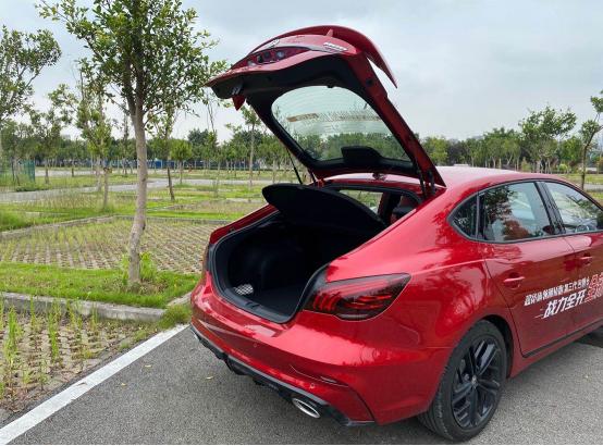 名爵6第二代试驾,第二代名爵6试驾