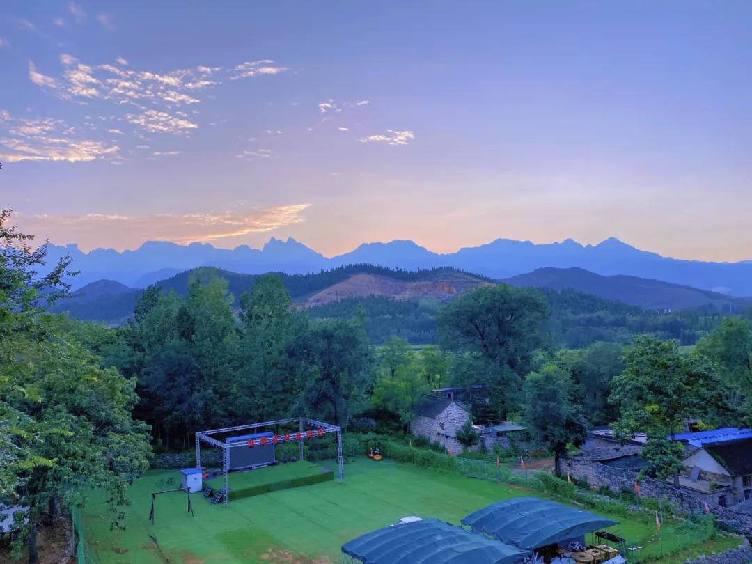 春树影舍畅享年卡，电影酒店+民宿，七夕送爱奇艺年卡会员等豪礼