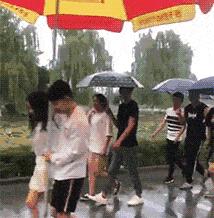 公安局旁边开理发店叫什么名字,在公安局旁边开理发店