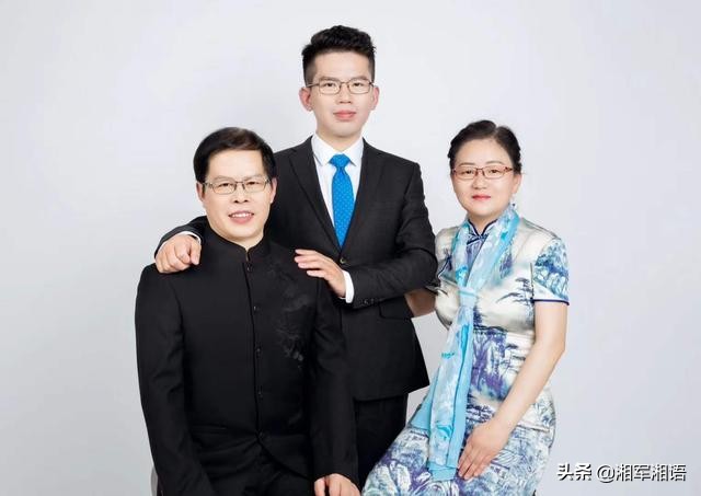 故事：云中家书入梦来：一个军人世家的“家书”往事