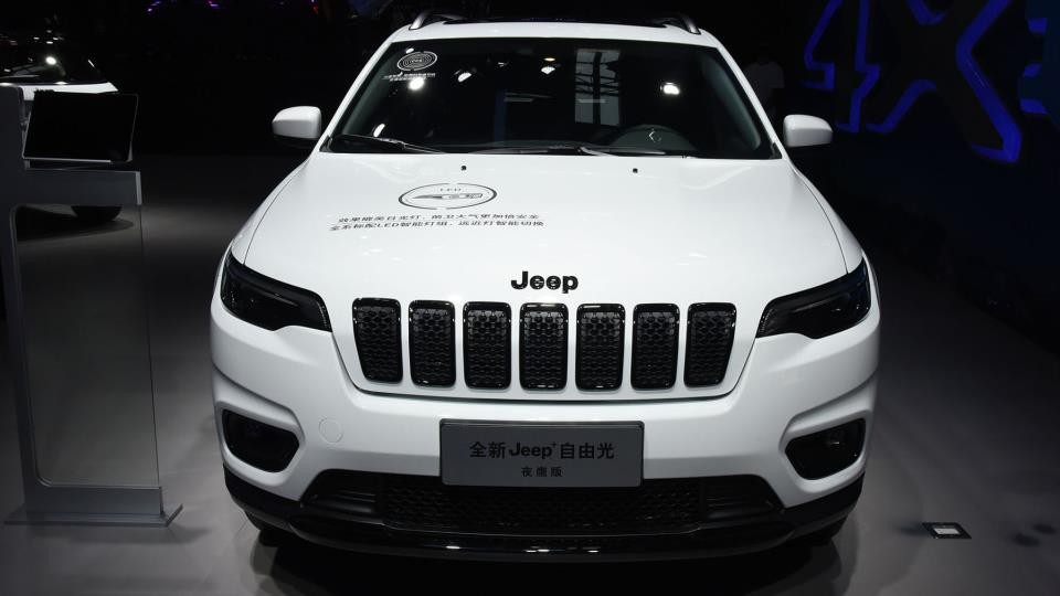 2020款jeep自由光降价4万,jeep自由光1.4油耗多少