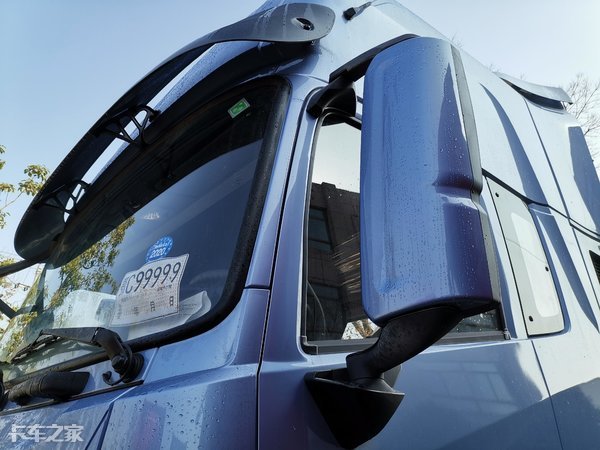 东风天龙KL最新款,东风天龙kl改装座椅升级