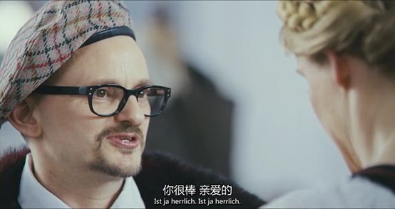 最适合躲在被子里看的电影,适合躲在被子里面看的电影