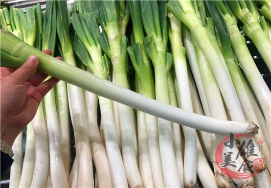保存大葱最简单的方法,保存大葱时上面的干黄叶怎么办
