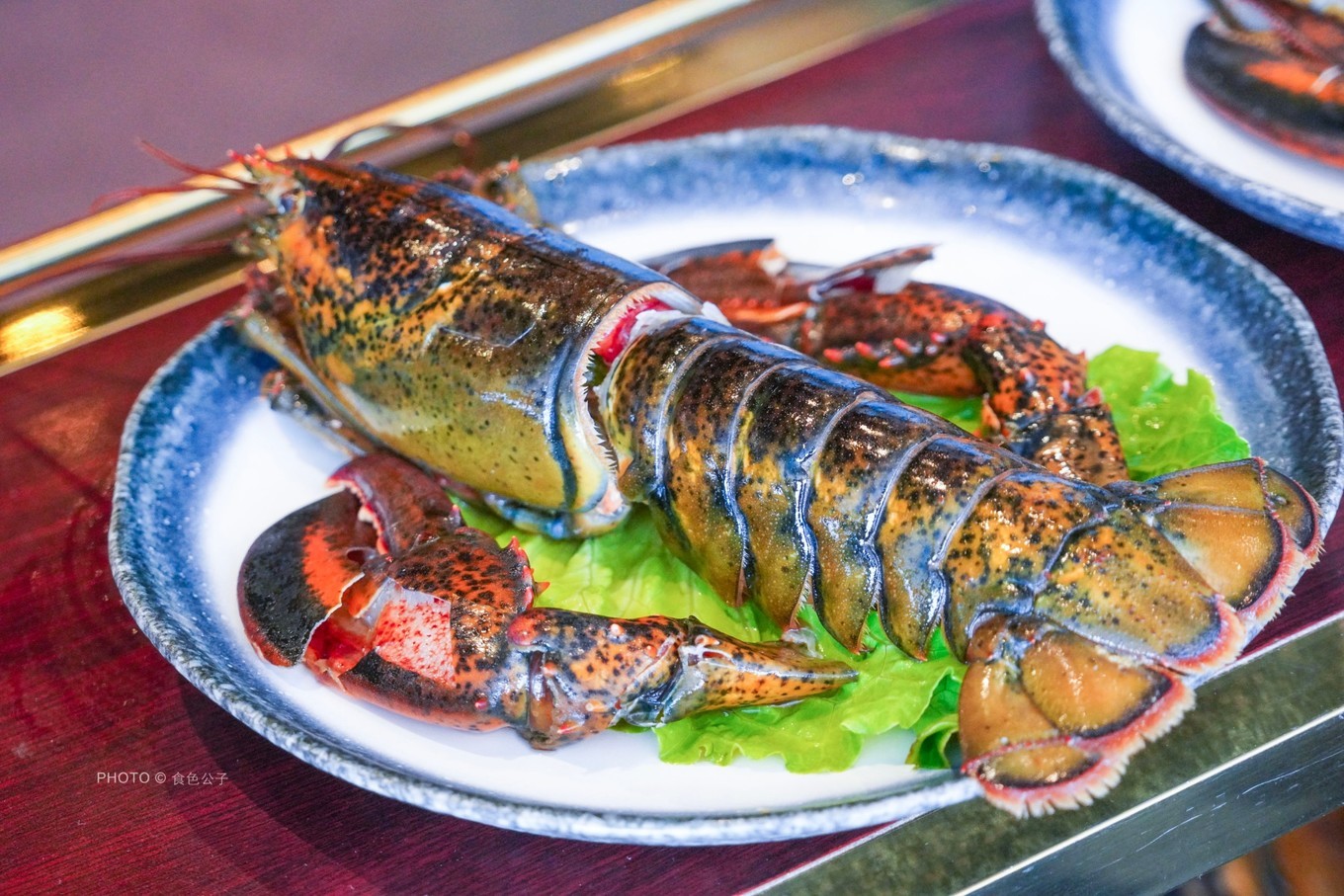 邮轮像海上养猪场,海上养猪场不负盛名