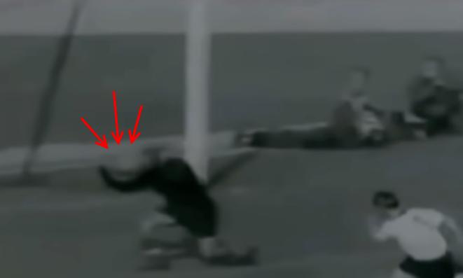 苏联黑蜘蛛,前苏联门将雅辛简介