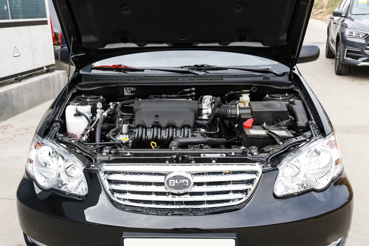 年轻人买什么车型最实用耐用安全,月薪三千买什么车最好